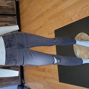 Madewell distressed Curvy High-rise Skinny Jean